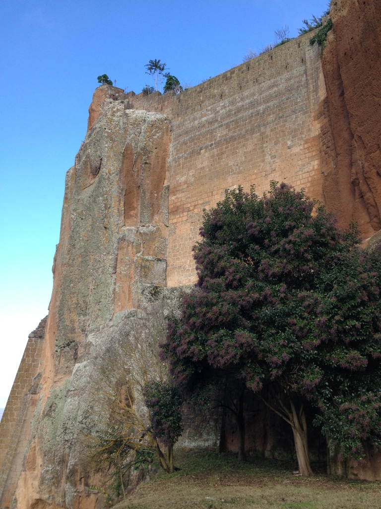 Orvieto - cliff